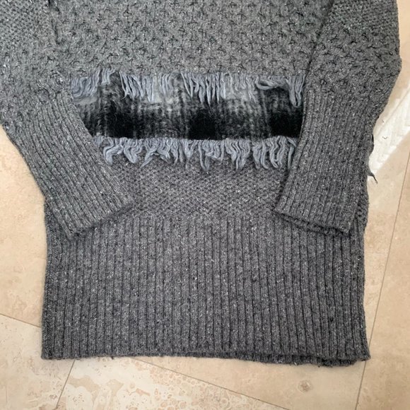 BANANA REPUBLIC Texture Combo Fringe Sweater XS - Picture 9 of 15